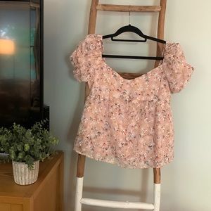 Vici pink blouse. Never worn. Size S.